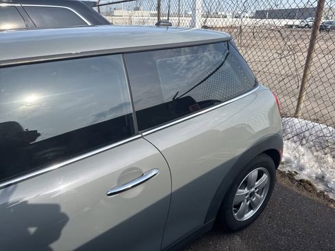 Used 2019 MINI Cooper 2-Door Hardtop image 9