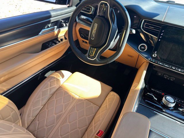 Used 2026 Jeep Grand Wagoneer Summit AWD/4WD image 25