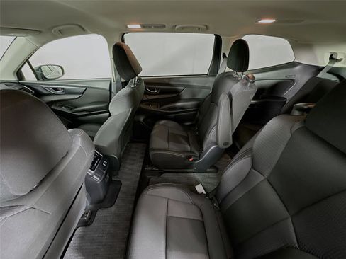 Used 2024 Subaru Ascent Premium w/ Convenience Package image 11