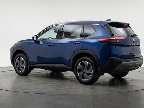 Used 2025 Nissan Rogue SV FWD image 6