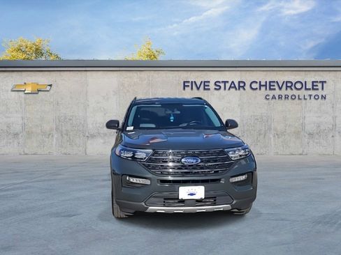 Used 2023 Ford Explorer XLT w/ Equipment Group 202A image 3