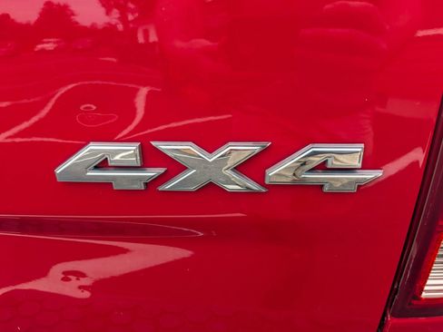 Used 2011 RAM 1500 Classic SLT w/ Remote Start & Security Group AWD/4WD image 18