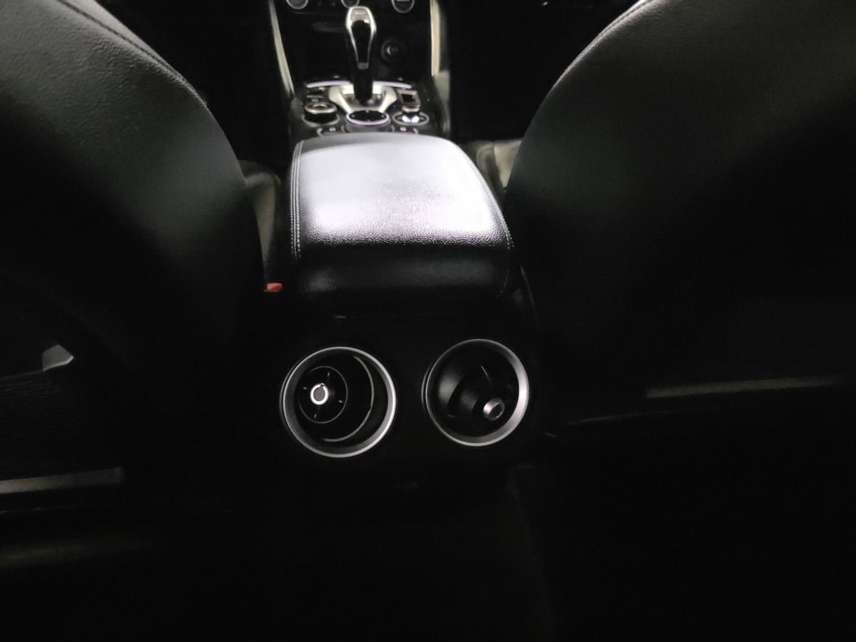 Used 2020 Alfa Romeo Giulia AWD w/ Cold Weather Package image 24