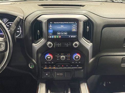 Used 2019 GMC Sierra 1500 SLT w/ SLT Premium Plus Package RWD image 14