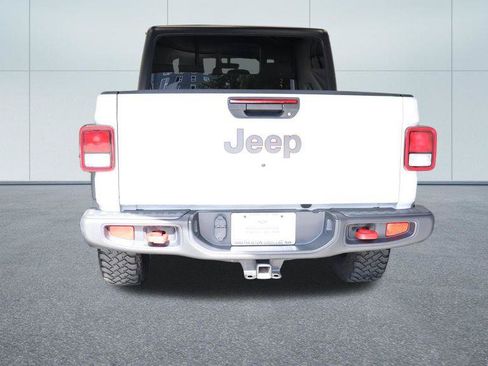 Used 2022 Jeep Gladiator Rubicon w/ Cold Weather Group AWD/4WD image 16