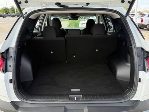 Used 2026 Hyundai Tucson SEL FWD image 30