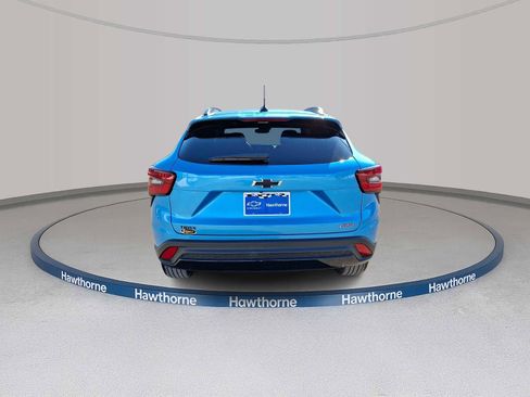 Used 2025 Chevrolet Trax RS w/ Driver Confidence Package image 5