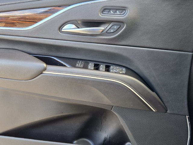 Used 2021 Cadillac Escalade Luxury RWD image 26
