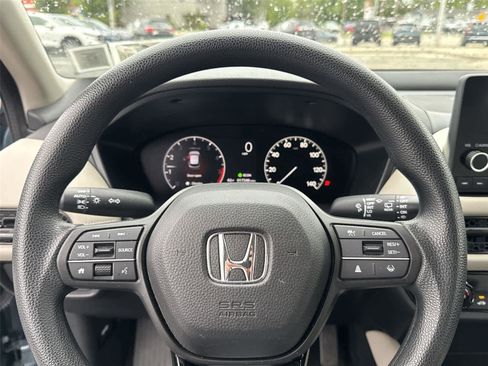 Used 2023 Honda HR-V LX image 17