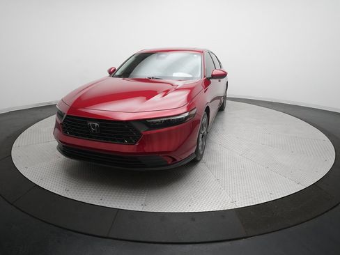 Used 2023 Honda Accord EX image 33