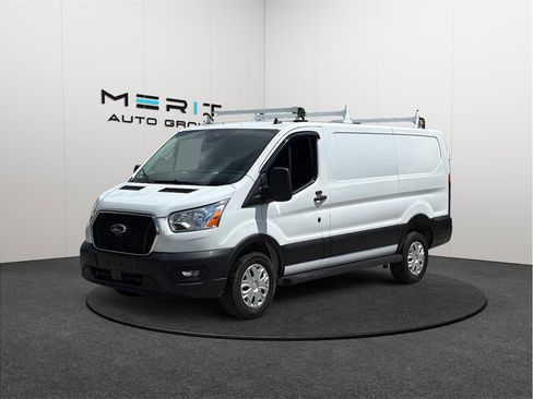 Used 2022 Ford Transit 250 Low Roof w/ Exterior Upgrade Package RWD image 4