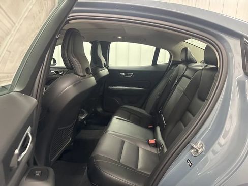 Used 2024 Volvo S60 B5 Core image 15