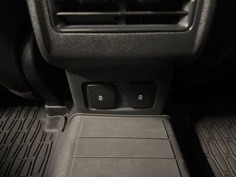Certified 2025 Lincoln Corsair AWD w/ Equipment Group 101A image 33