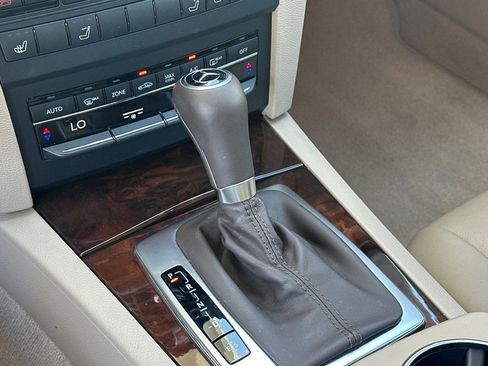 Used 2012 Mercedes-Benz E 350 Cabriolet image 24