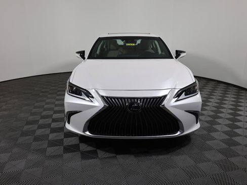 Used 2019 Lexus ES 350 w/ Premium Package image 2