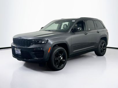 Used 2023 Jeep Grand Cherokee Altitude