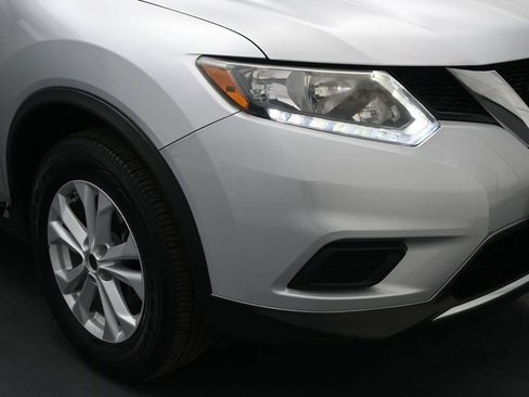 Used 2015 Nissan Rogue SV AWD/4WD image 14