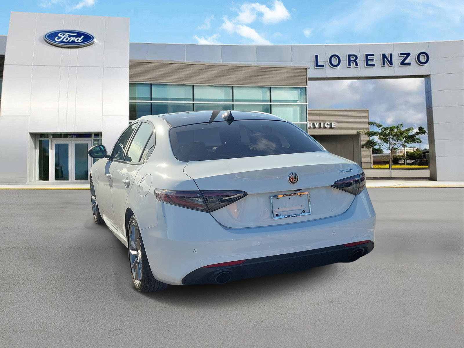 Used 2024 Alfa Romeo Giulia Ti RWD image 7