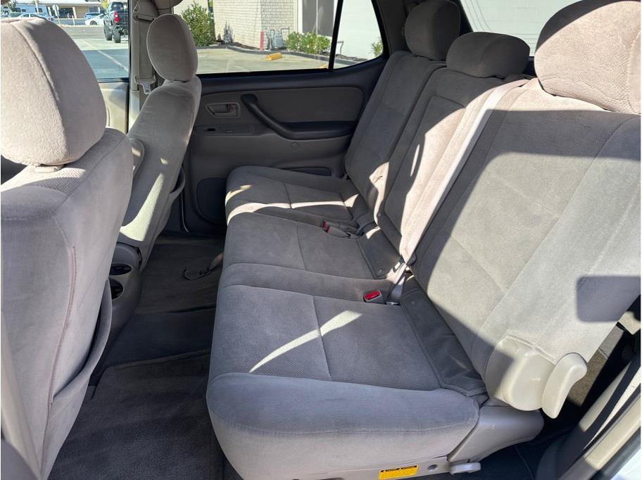 Used 2005 Toyota Sequoia SR5 RWD image 17