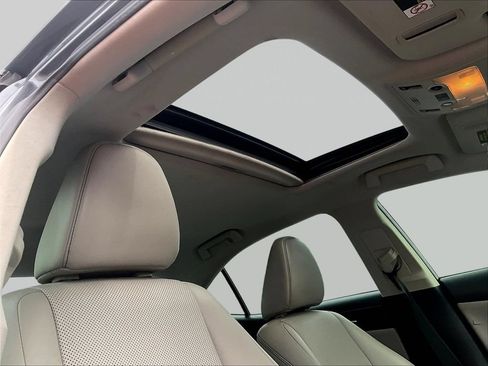 Used 2016 Lexus IS 300 AWD w/ Navigation System Package image 19