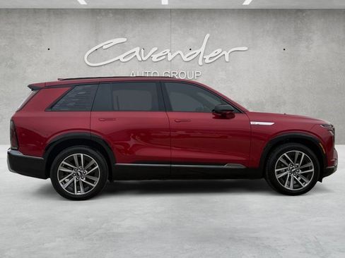 Certified 2026 Cadillac Vistiq Sport AWD/4WD image 19