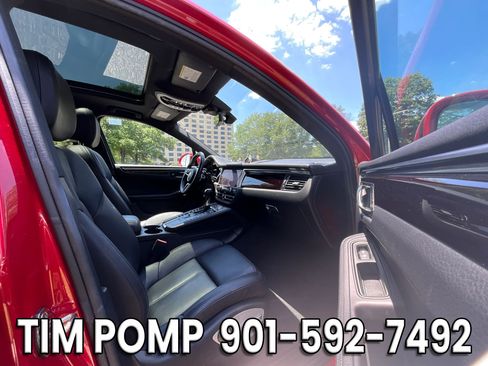 Used 2020 Porsche Macan w/ Premium Package Plus AWD/4WD image 16