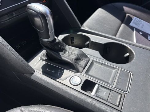 Used 2018 Volkswagen Atlas SE FWD image 23