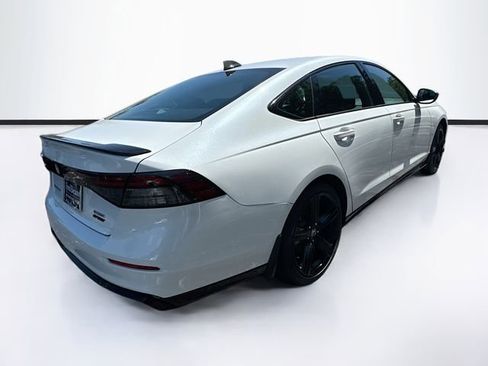 Used 2023 Honda Accord Sport image 9