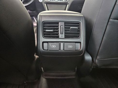 Used 2022 Honda Accord Touring image 19