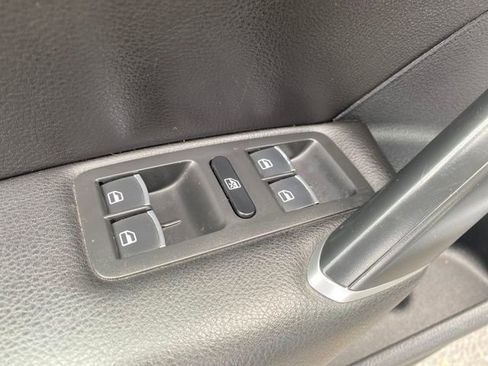 Used 2022 Volkswagen Passat 2.0T image 16