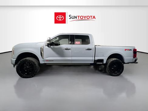 Used 2024 Ford F250 Platinum AWD/4WD image 7
