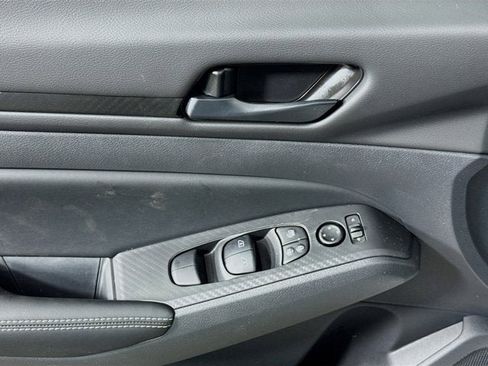 New 2026 Nissan Altima 2.5 SV FWD image 15
