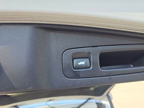 Used 2019 Honda CR-V EX-L image 6
