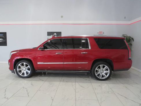 Used 2015 Cadillac Escalade ESV Premium image 6