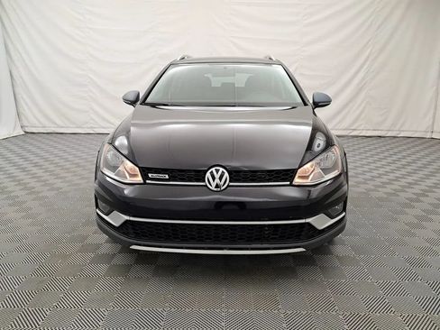 Used 2017 Volkswagen Golf Alltrack S AWD/4WD image 2