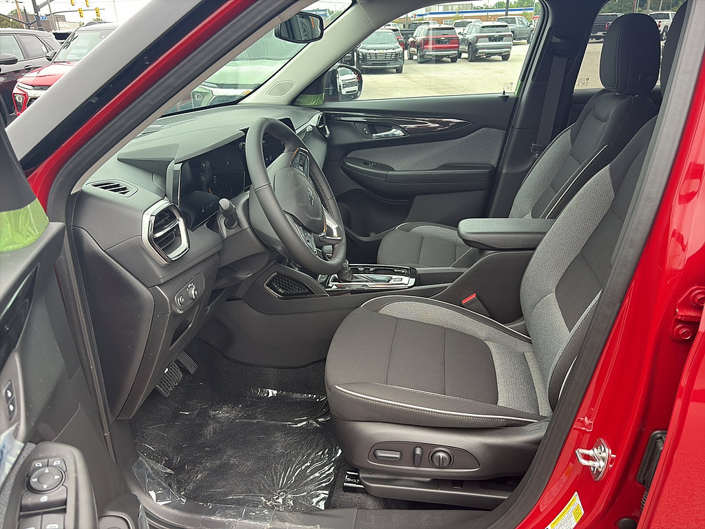 New 2026 Chevrolet TrailBlazer LT w/ Convenience Package AWD/4WD image 10