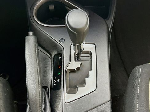 Used 2018 Toyota RAV4 XLE FWD image 24