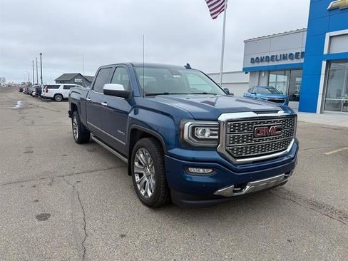 Used 2017 GMC Sierra 1500 Denali w/ Denali Ultimate Package AWD/4WD image 8