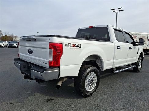 Used 2017 Ford F250 XLT w/ XLT Value Package image 10