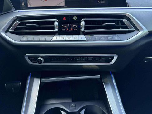 Used 2022 BMW X5 xDrive40i w/ M Sport Package AWD/4WD image 16