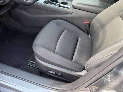 Used 2025 Nissan Altima 2.5 SV FWD image 17