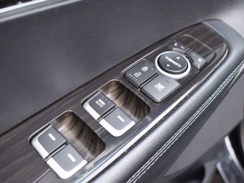 Used 2019 Kia Sorento L image 17