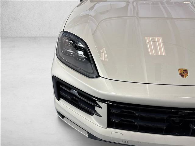 Certified 2026 Porsche Cayenne AWD/4WD image 27