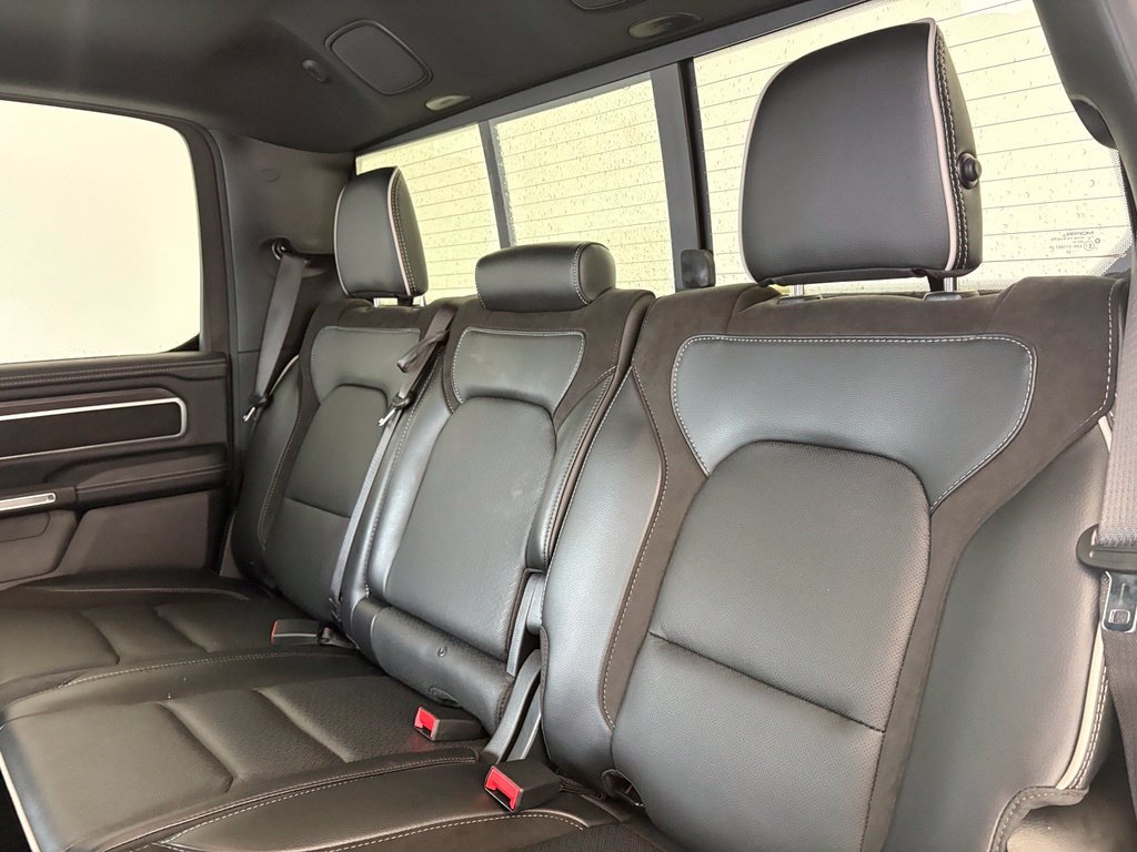 Used 2025 RAM 1500 Laramie AWD/4WD image 39