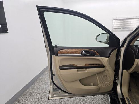 Used 2011 Buick Enclave CXL w/ LPO, Cargo Convenience Pkg FWD image 27