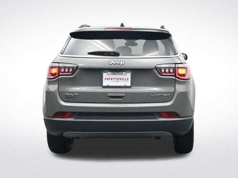 Used 2024 Jeep Compass Limited image 7