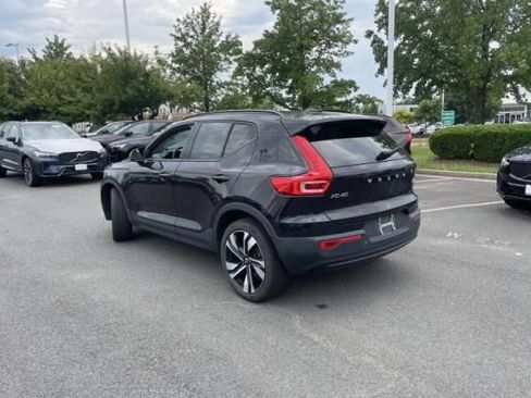 Used 2024 Volvo XC40 B5 Ultimate w/ Protection Package Premier AWD/4WD image 9