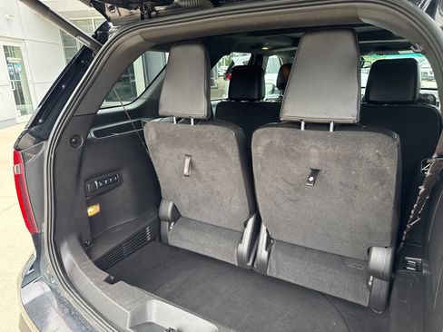 Used 2014 Ford Explorer Limited w/ Equipment Group 301A AWD/4WD image 17