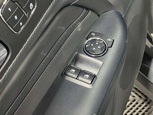 Used 2025 Ford Mustang GT Premium RWD image 19