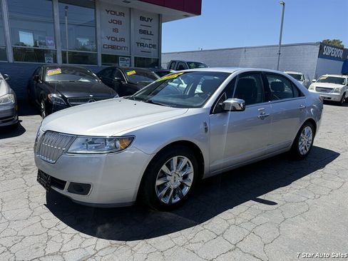 Used 2012 Lincoln MKZ AWD image 3